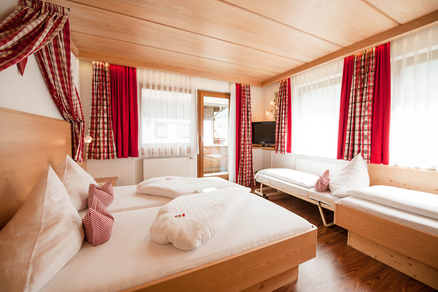 Triple room at Hotel Angelika with extra bed